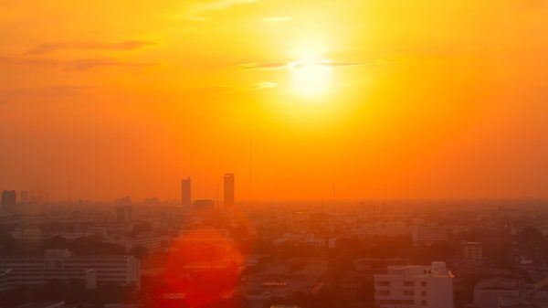 Extreme heat waves could be a reason for many diseases. (Photo: SciLine)