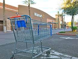 Objections in a New Shopping Cart Design at a Kentucky Walmart: "I’m short and I hate it"