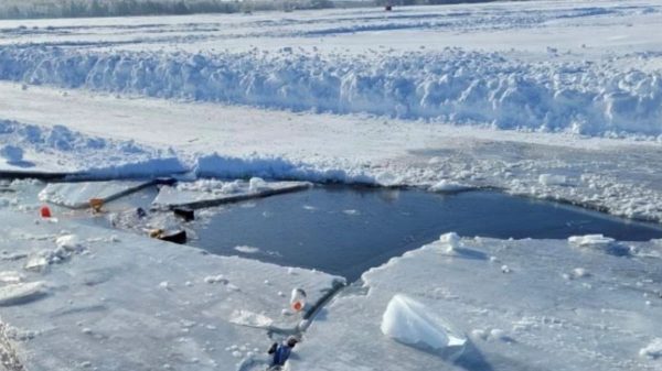 Ice on Minnesota Lakes